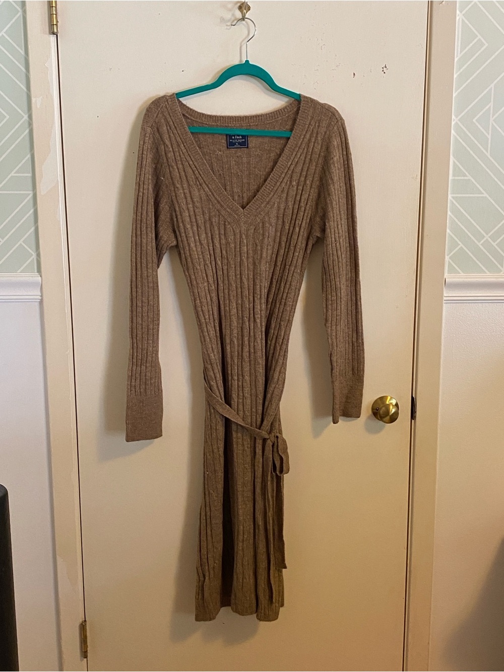 Abercrombie & Fitch Long Ribbed V-Neck Sweater Dress - Taupe